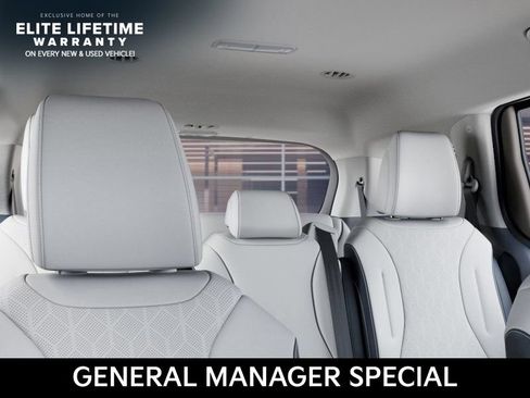 New 2026 Kia Carnival EX FWD image 28