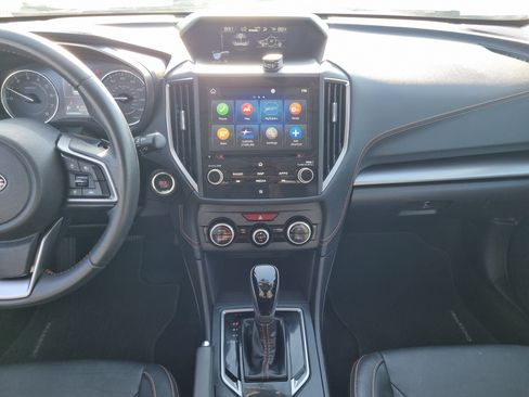 Used 2019 Subaru Crosstrek 2.0i Limited w/ Moonroof Package w/Navigation AWD/4WD image 16
