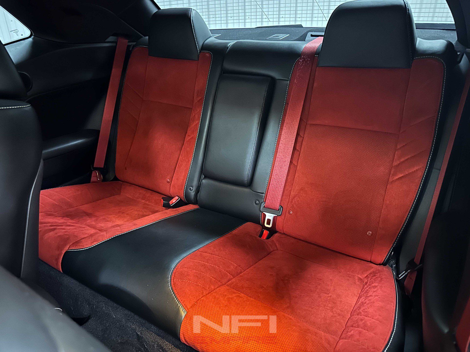 Used 2016 Dodge Challenger SRT Hellcat RWD image 32