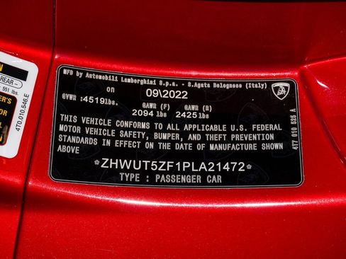 Used 2023 Lamborghini Huracan EVO image 43