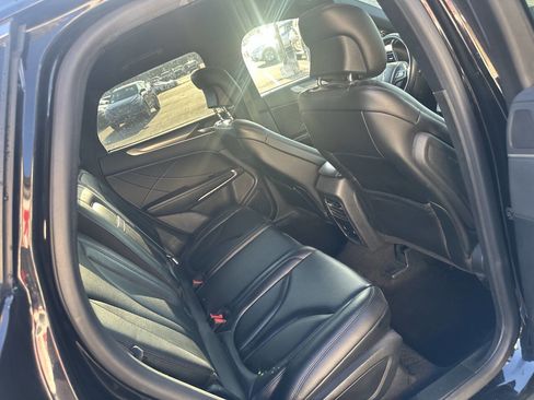 Used 2019 Lincoln MKC Premiere image 19