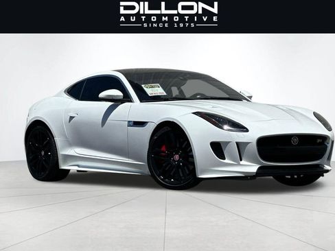 Used 2017 Jaguar F-TYPE R AWD/4WD image 2