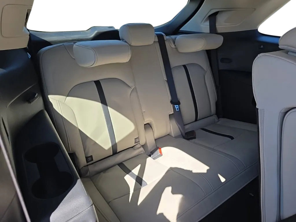 Used 2024 MAZDA CX-90 3.3 Turbo w/ Preferred Package AWD/4WD image 22