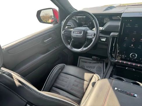 Used 2025 GMC Yukon XL AT4 Ultimate image 25