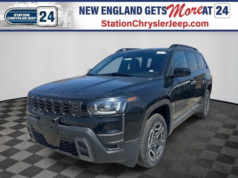 New 2026 Jeep Cherokee Laredo AWD/4WD image 1