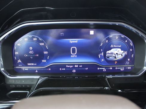 Used 2022 Chevrolet Silverado 1500 LTZ image 12