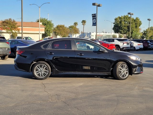 Certified 2023 Kia Forte GT-Line FWD image 5