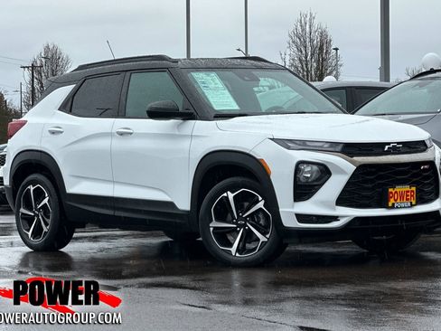 Used 2021 Chevrolet TrailBlazer RS w/ Sun and Liftgate Package image 1