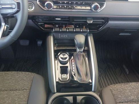 New 2025 Chevrolet Colorado Z71 w/ Technology Package image 26