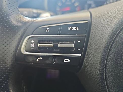 Used 2019 Kia Stinger GT2 image 16