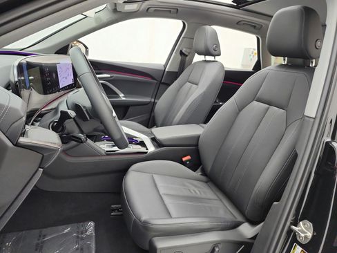 Used 2025 Audi Q5 Premium Plus w/ Premium Plus AWD/4WD image 13