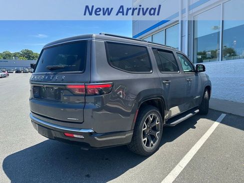 Used 2024 Jeep Wagoneer Series III AWD/4WD image 7