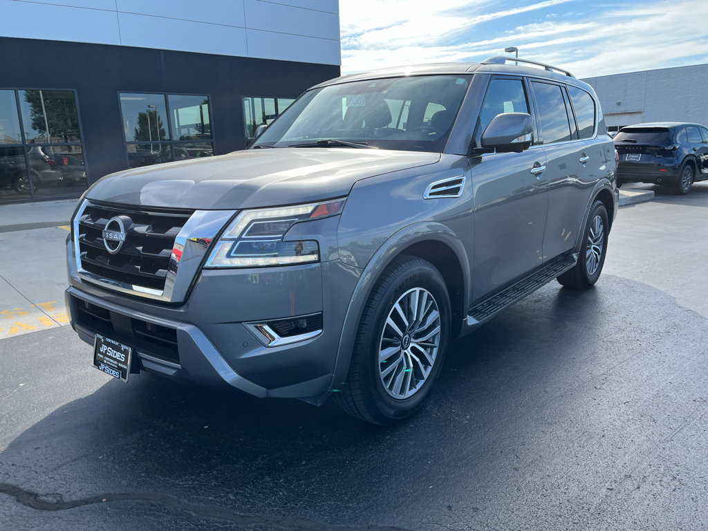 Used 2024 Nissan Armada SL w/ Captain's Chairs Package AWD/4WD image 4