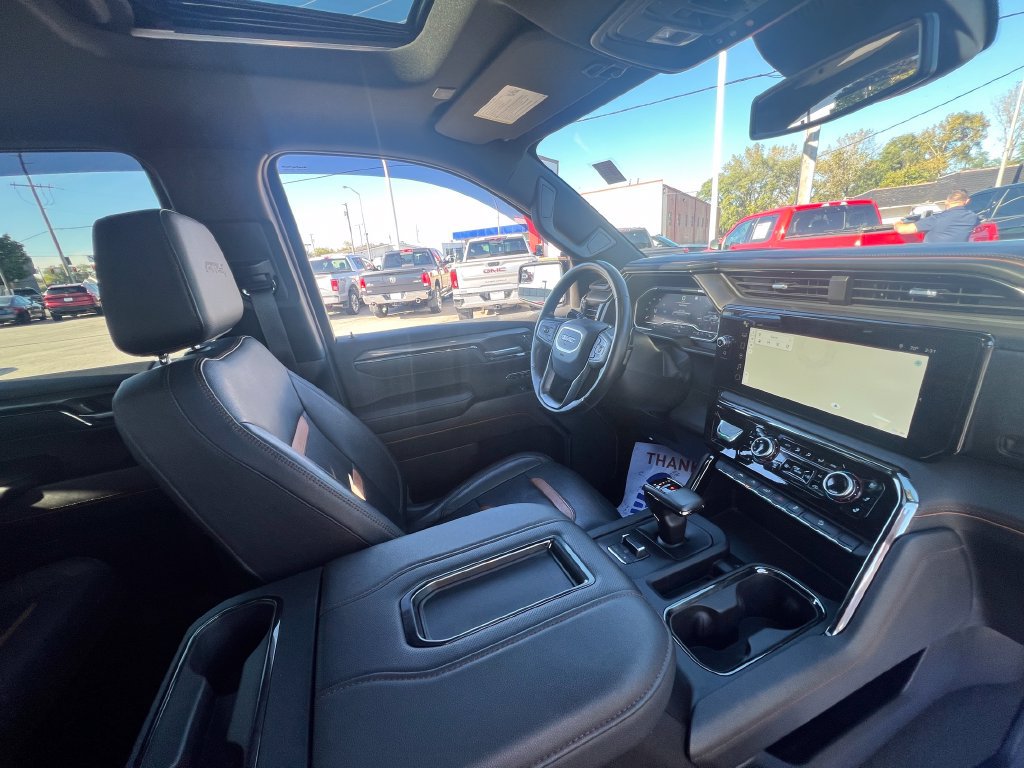 Used 2022 GMC Sierra 1500 AT4 w/ AT4 Preferred Package AWD/4WD image 42