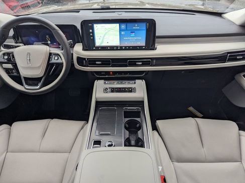 New 2025 Lincoln Aviator Reserve w/ Equipment Group 201A image 10