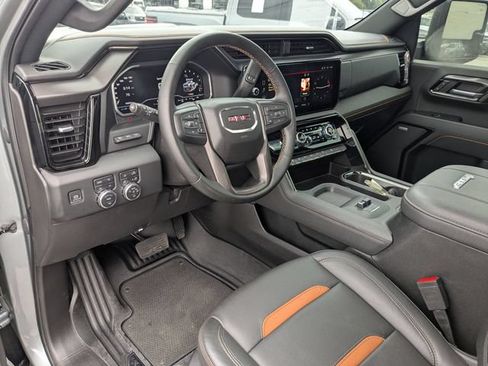 Used 2024 GMC Sierra 2500 AT4 w/ AT4 Premium Plus Package AWD/4WD image 11
