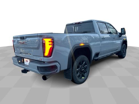 Certified 2025 GMC Sierra 3500 AT4 w/ AT4 Premium Plus Package image 9