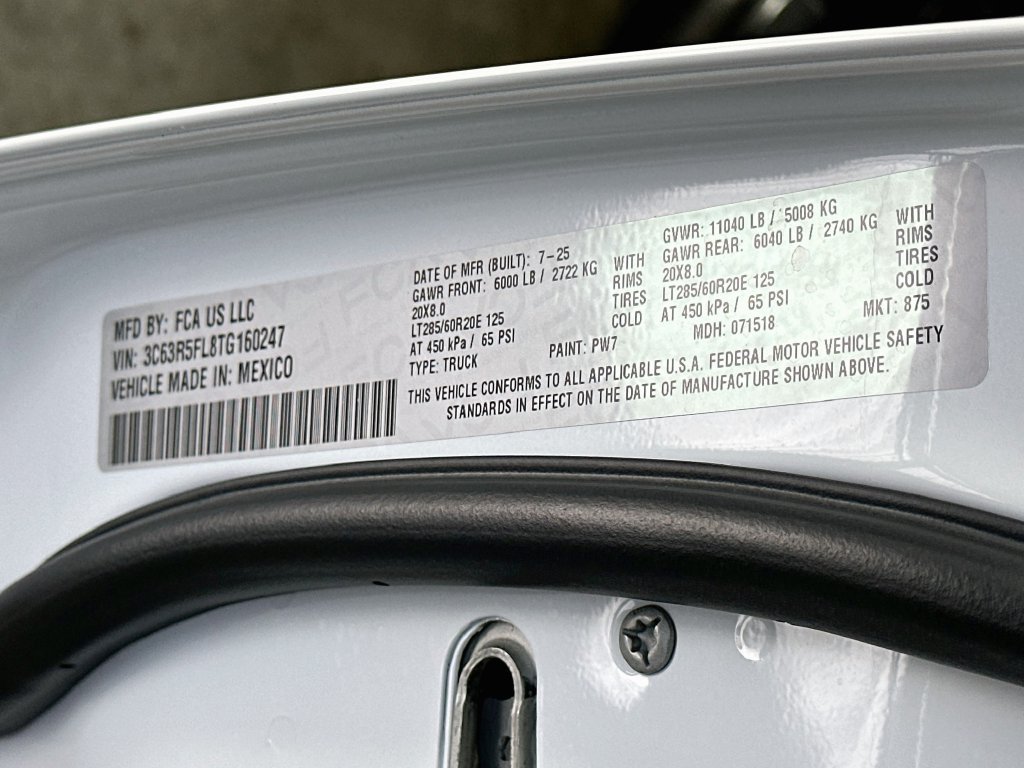 Used 2026 RAM 2500 Laramie AWD/4WD image 37