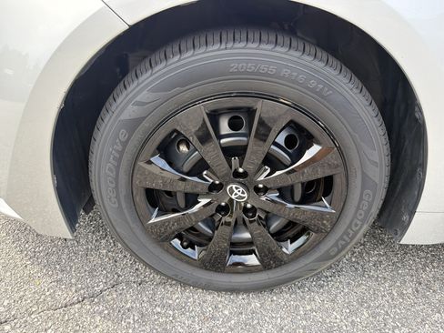 Certified 2024 Toyota Corolla LE FWD image 21