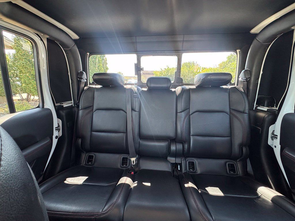 Used 2021 Jeep Gladiator Rubicon AWD/4WD image 24