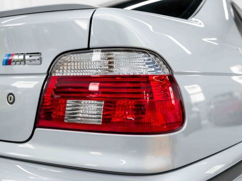 Used 2003 BMW M5 RWD image 24