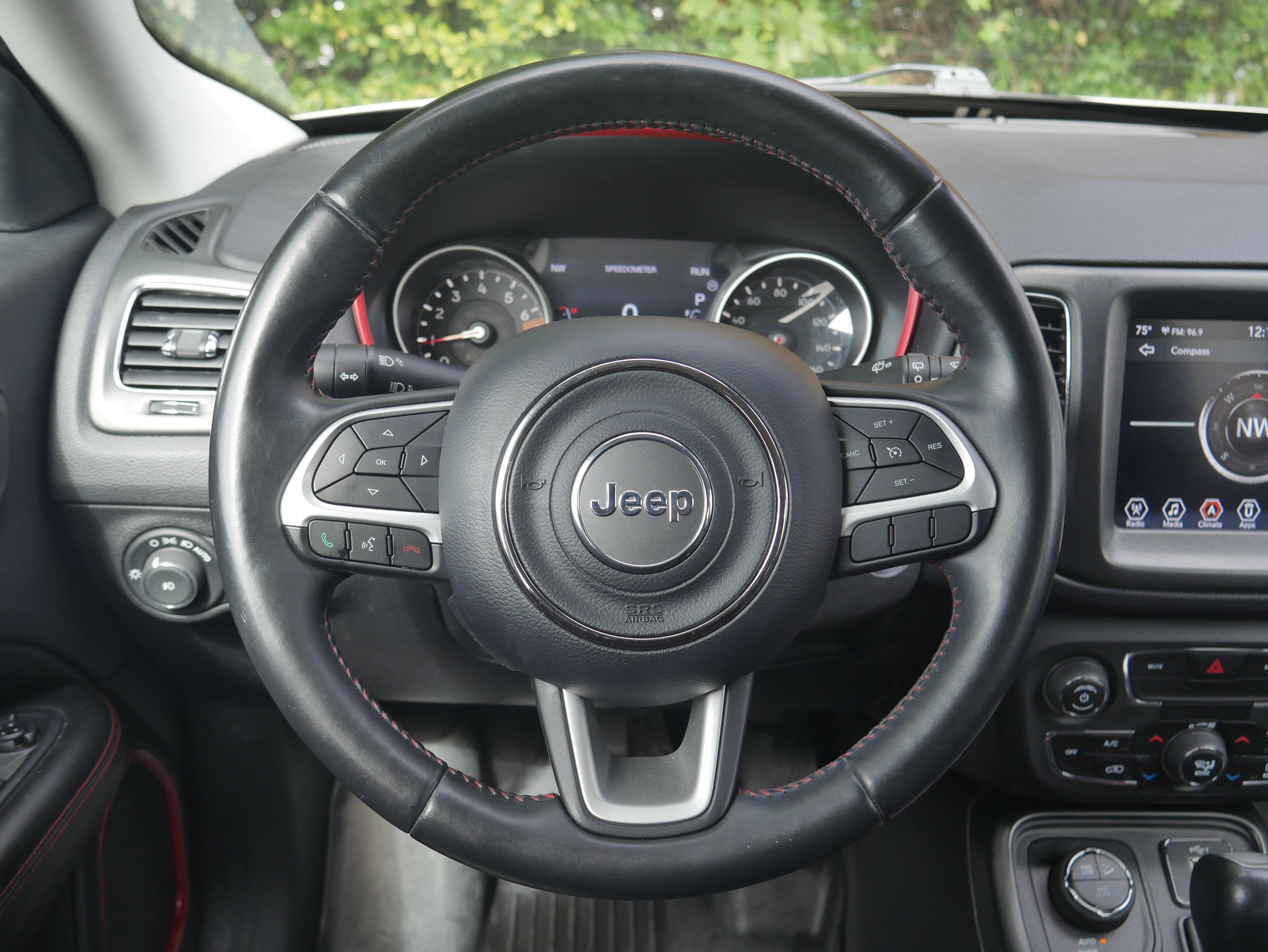 Used 2019 Jeep Compass Trailhawk AWD/4WD image 6
