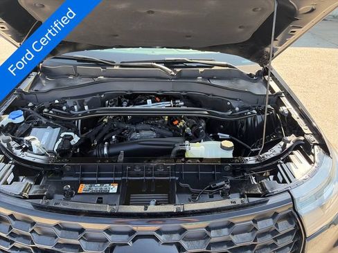 Certified 2025 Ford Explorer ST-Line AWD/4WD image 21