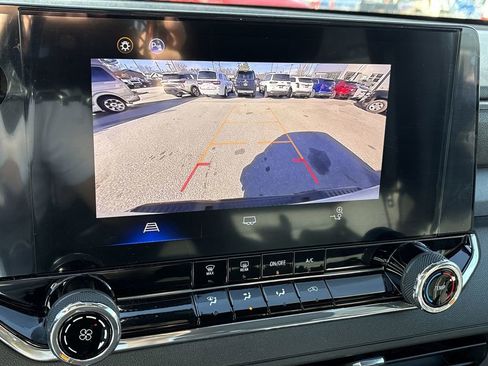 New 2025 Chevrolet Colorado W/T image 17