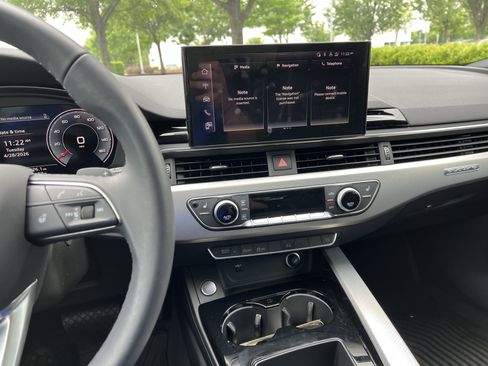 Used 2025 Audi A5 2.0T Premium Plus AWD/4WD image 18