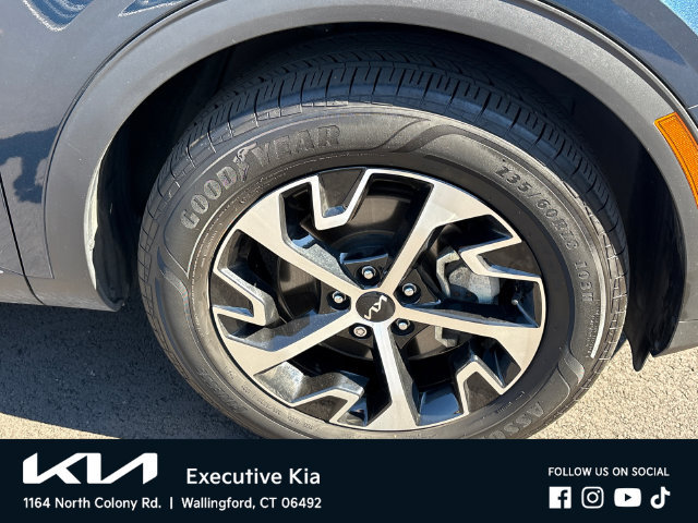 Certified 2023 Kia Sportage EX AWD/4WD image 7