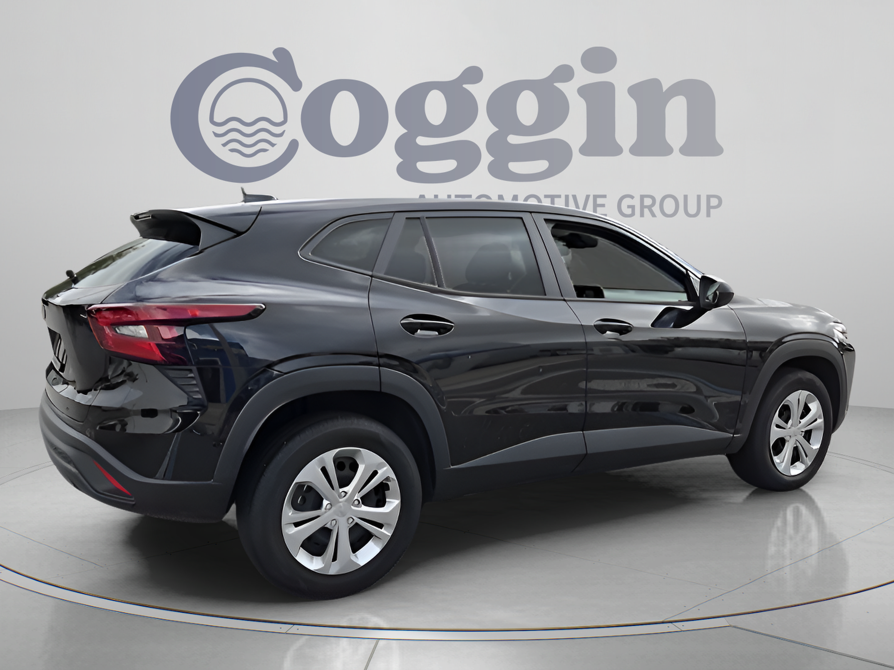 Used 2026 Chevrolet Trax LS FWD image 5
