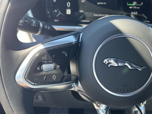 Certified 2024 Jaguar I-PACE R-Dynamic HSE AWD/4WD image 29