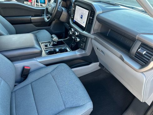 Used 2025 Ford F150 Lightning XLT AWD/4WD image 18