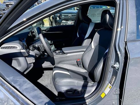 New 2026 Toyota Camry SE AWD/4WD image 9