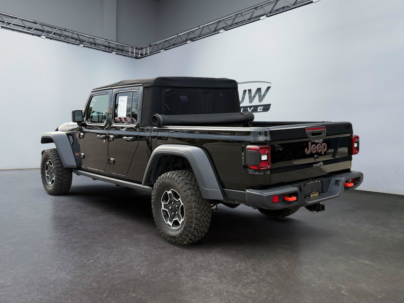Used 2022 Jeep Gladiator Mojave w/ Dual Top Group AWD/4WD image 5
