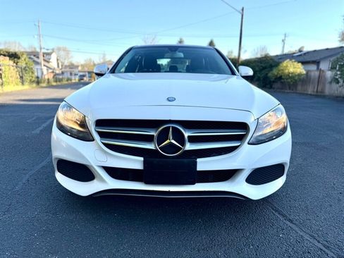 Used 2015 Mercedes-Benz C 300 Sedan image 3