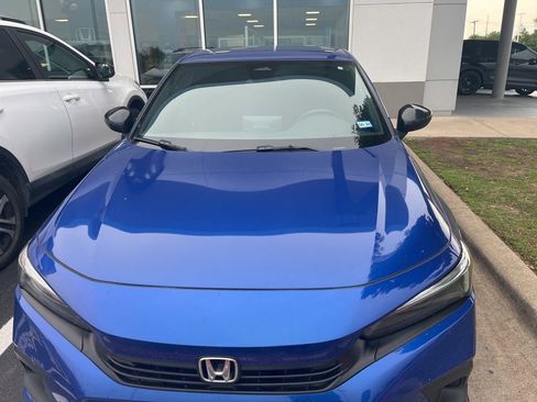 Used 2024 Honda Civic Sport image 2