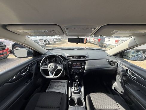 Used 2018 Nissan Rogue S AWD/4WD image 18