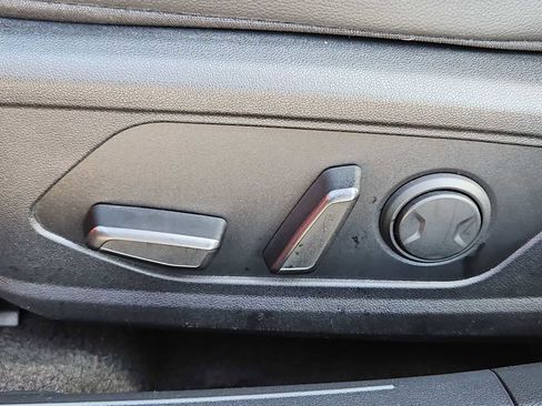 Certified 2023 Hyundai Elantra Limited image 17