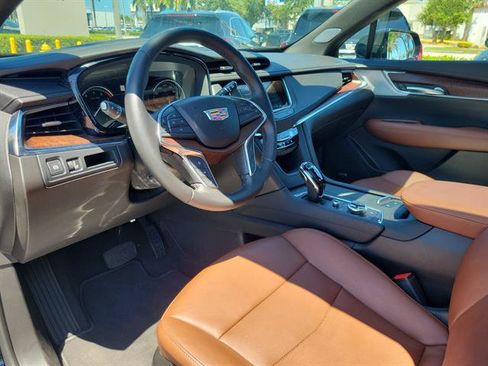 Certified 2023 Cadillac XT5 Premium Luxury FWD image 32