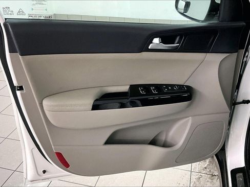 Used 2020 Kia Sportage S w/ S Premium Package image 20