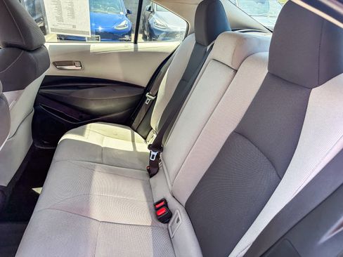 Used 2021 Toyota Corolla LE w/ LE Convenience Package FWD image 17