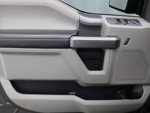 Used 2019 Ford F150 XLT w/ Equipment Group 301A Mid image 12