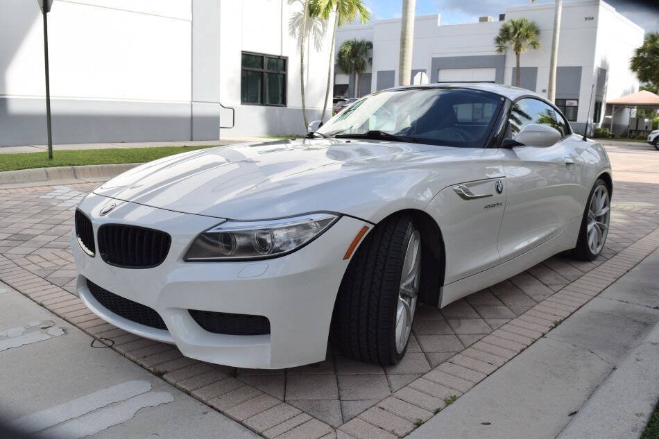 Used 2014 BMW Z4 sDrive35i RWD image 5