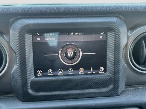 Used 2018 Jeep Wrangler Unlimited Sport S AWD/4WD image 14