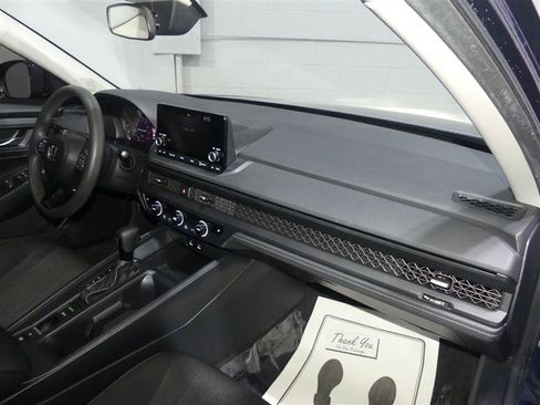 Used 2024 Honda Accord EX image 24