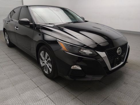 Used 2022 Nissan Altima 2.5 S FWD image 13