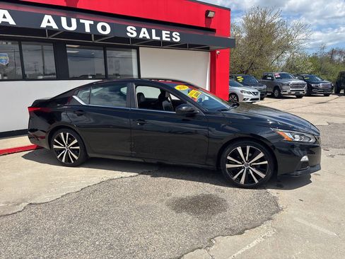 Used 2020 Nissan Altima 2.5 SR FWD image 4