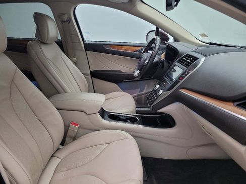 Used 2018 Lincoln MKC Select w/ Select Plus Package AWD/4WD image 21