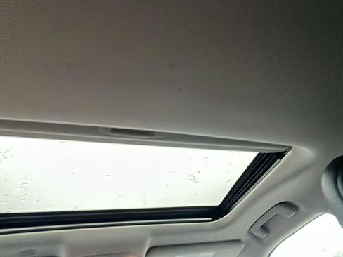 Used 2020 Toyota Highlander Limited image 20